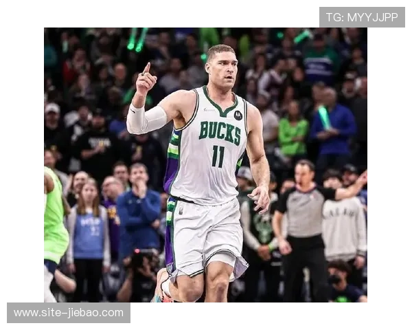 库里詹姆斯之后大洛佩斯创三分纪录，中锋远投能力进化